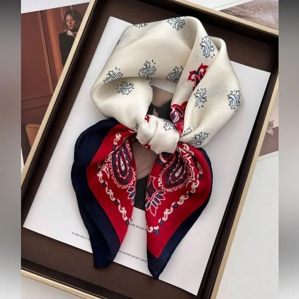 Elegant Red and White Paisley Scarf A1391